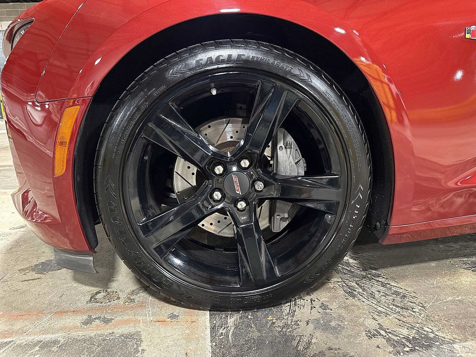 Used 2017 Chevrolet Camaro SS RWD image 10