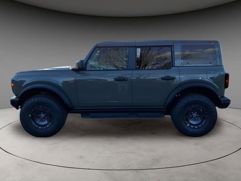 New 2025 Ford Bronco Badlands w/ Sasquatch Package image 2