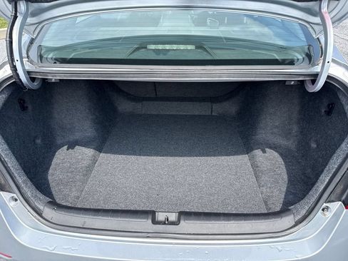 Used 2020 Honda Accord EX image 11