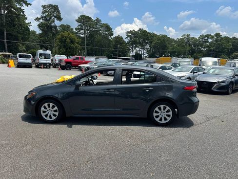 Used 2025 Toyota Corolla LE FWD image 7