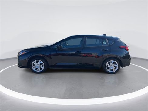 Certified 2025 Subaru Impreza 2.0i image 5