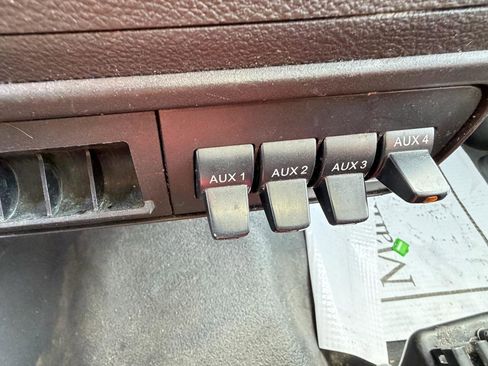 Used 2017 Ford Transit 250 148 Medium Roof w/ Exterior Upgrade Package image 29