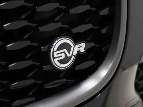 Used 2021 Jaguar F-PACE SVR image 98