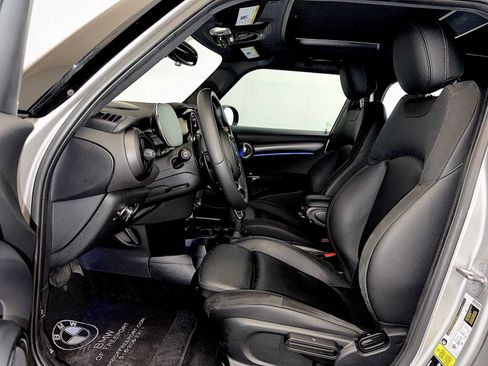 Used 2024 MINI Cooper S FWD image 9