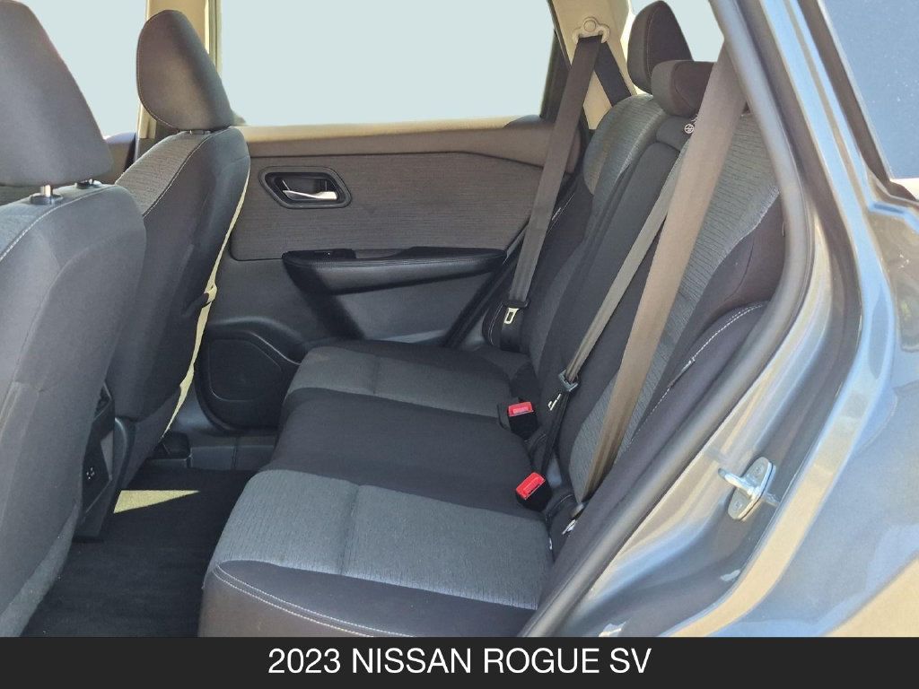 Used 2023 Nissan Rogue SV FWD image 16