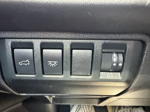 Used 2025 Subaru Ascent Limited AWD/4WD image 36