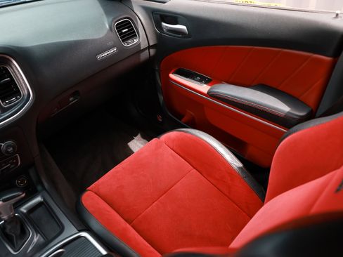 Used 2018 Dodge Charger R/T Scat Pack RWD image 26