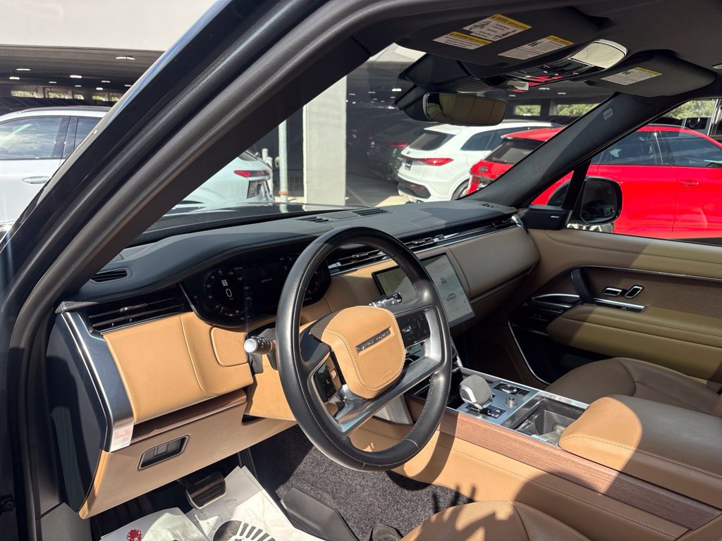 Used 2023 Land Rover Range Rover SE AWD/4WD image 16