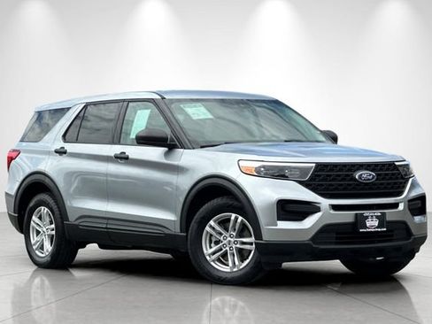Used 2022 Ford Explorer 4WD image 2