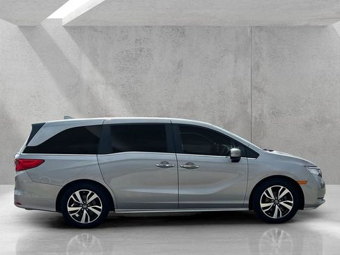 Used 2022 Honda Odyssey Touring image 4