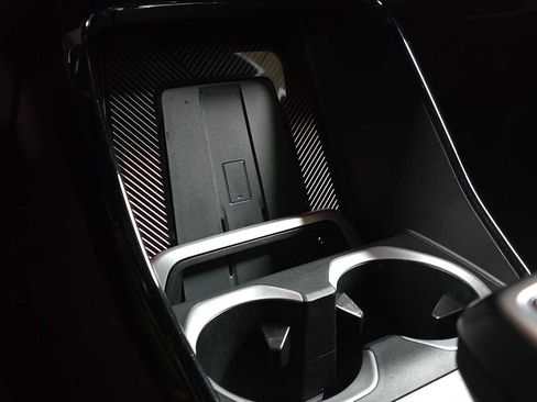 Used 2025 BMW X1 xDrive28i w/ Premium Package image 32