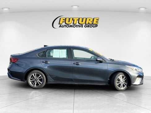 Used 2023 Kia Forte LXS image 4