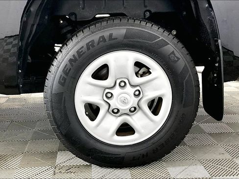 Used 2021 Toyota Tundra SR5 image 8