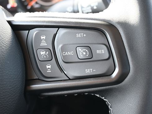 New 2025 Jeep Gladiator Sport image 14