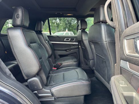 Used 2017 Ford Explorer Sport w/ Equipment Group 401A AWD/4WD image 19