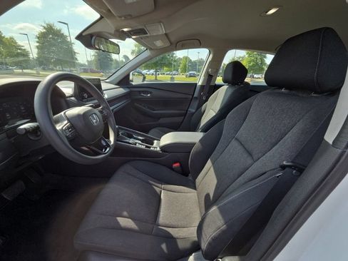 Used 2023 Honda Accord LX image 21