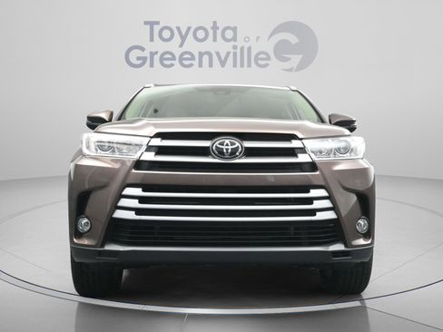 Used 2019 Toyota Highlander XLE image 23