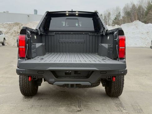 Used 2025 Toyota Tacoma Trailhunter image 6