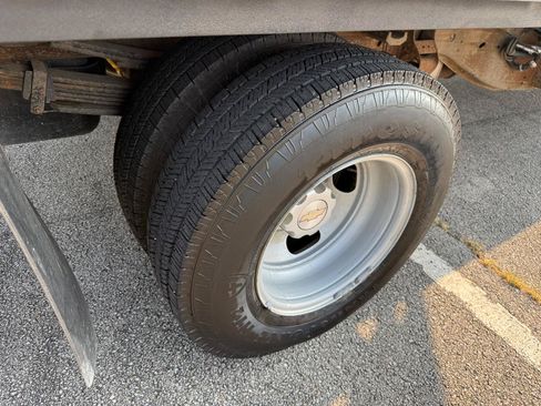 Used 2007 Chevrolet Silverado 3500 2WD Regular Cab image 14