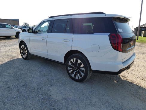 New 2027 Ford Expedition Platinum w/ Driver's Package AWD/4WD image 6