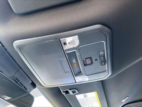 New 2025 Toyota Tacoma SR5 image 18