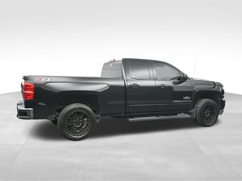 Used 2018 Chevrolet Silverado 1500 LT w/ Texas Edition AWD/4WD image 11
