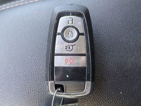 Certified 2025 Ford Escape Active FWD image 27