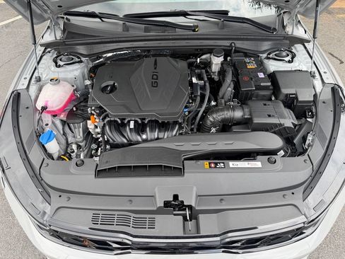 Used 2025 Kia K5 GT-Line w/ GT-Line Premium Package FWD image 6