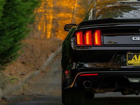 Used 2017 Ford Mustang GT Premium w/ GT Performance Package image 37