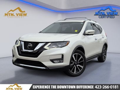 Used 2018 Nissan Rogue SL w/ Premium Package
