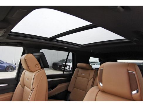 New 2026 Cadillac Escalade Luxury AWD/4WD image 25