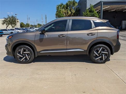 New 2026 Nissan Kicks SV image 9