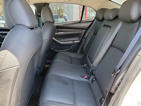 Used 2024 MAZDA MAZDA3 s FWD image 19