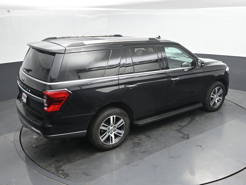 Used 2024 Ford Expedition Limited AWD/4WD image 32
