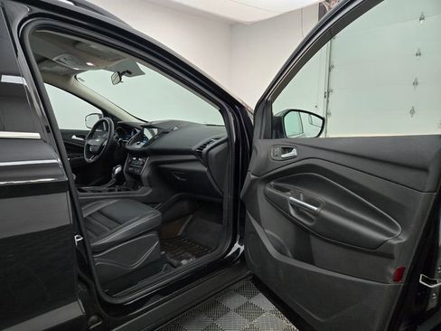 Used 2019 Ford Escape SEL image 28