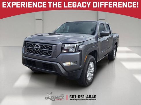 Used 2022 Nissan Frontier SV AWD/4WD image 1