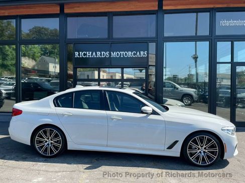 Used 2019 BMW 540i xDrive AWD/4WD image 2
