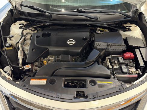 Used 2015 Nissan Altima 2.5 S w/ Power Driver Seat Package FWD image 32