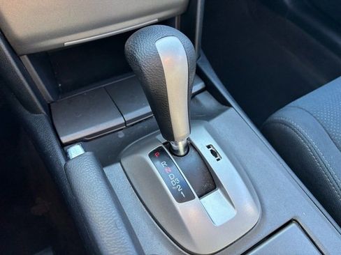 Used 2011 Honda Crosstour EX image 25