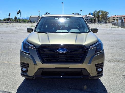 Used 2023 Subaru Forester Premium w/ Popular Package #2 image 3