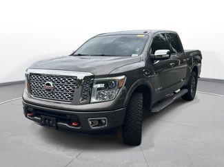 Used 2017 Nissan Titan Platinum Reserve RWD video 2