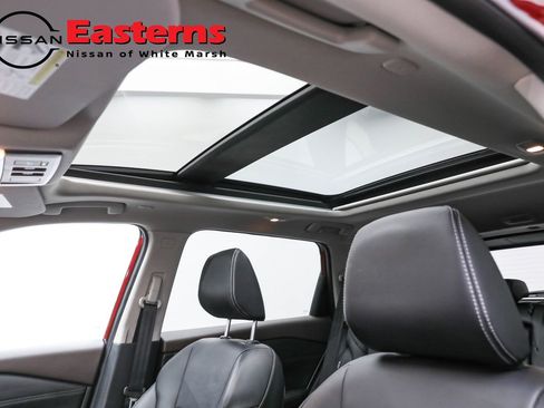 Used 2023 Nissan Rogue SL image 38