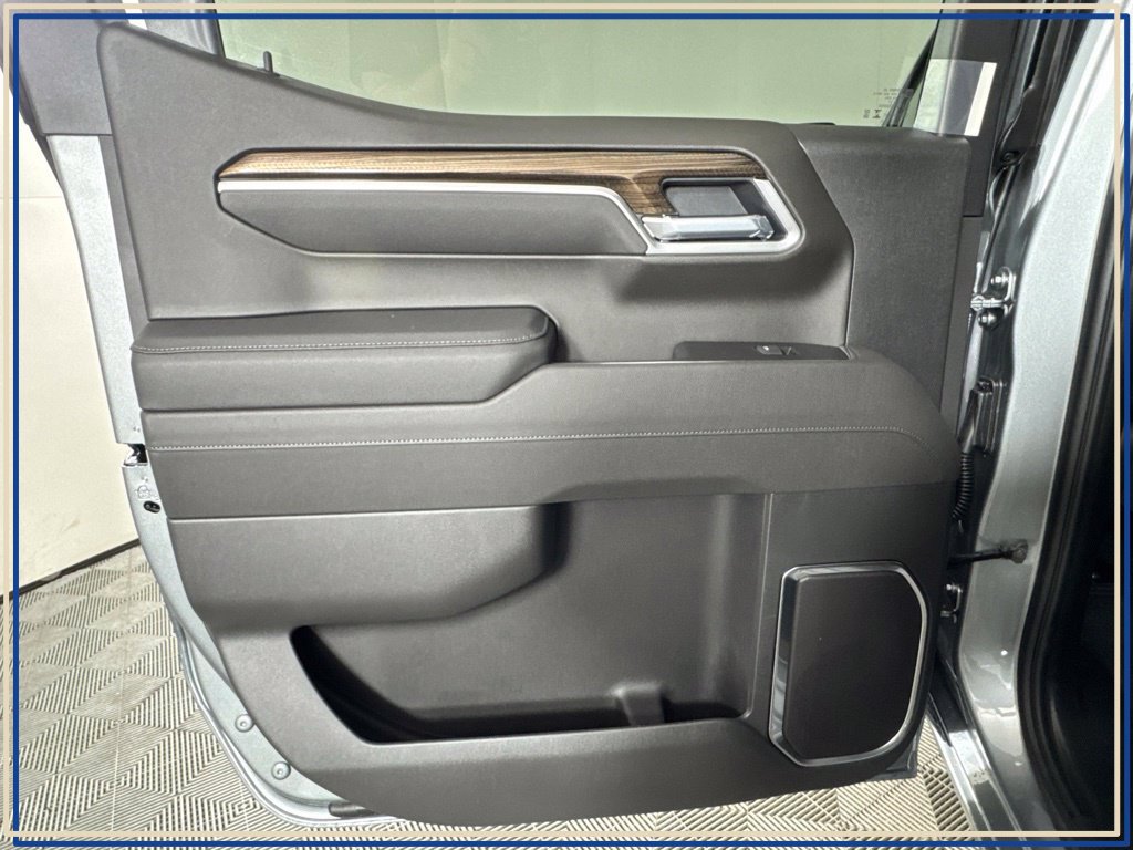 New 2026 Chevrolet Silverado 1500 RST w/ RST All Star Premium Package AWD/4WD image 33