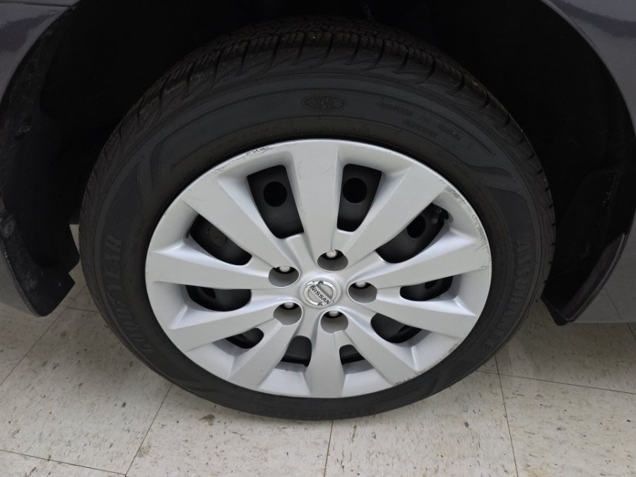 Used 2014 Nissan Sentra S FWD image 25