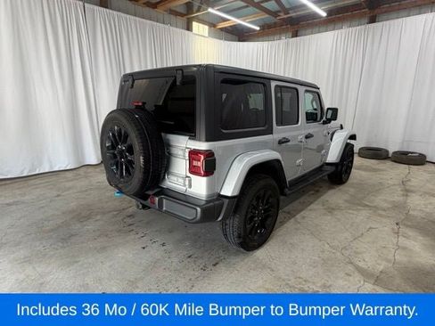 Used 2023 Jeep Wrangler Unlimited Sahara w/ Cold Weather Group AWD/4WD image 10
