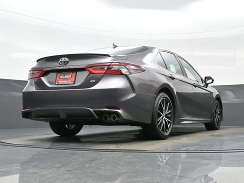 Used 2024 Toyota Camry SE image 29