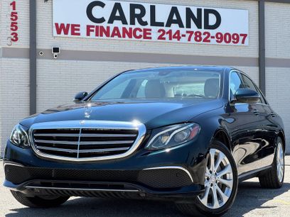 Used 2017 Mercedes-Benz E 300 4MATIC w/ Premium 1 Package