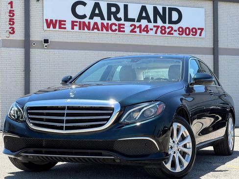 Used 2017 Mercedes-Benz E 300 4MATIC w/ Premium 1 Package image 1