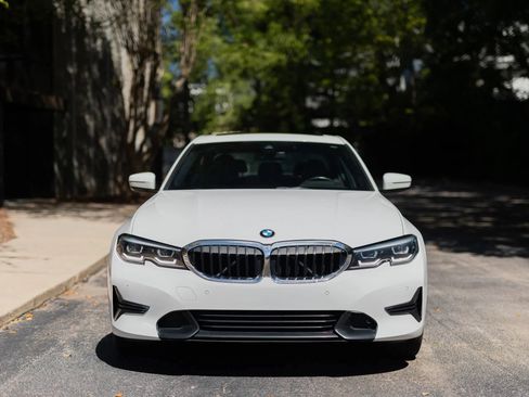 Used 2022 BMW 330i xDrive Sedan w/ Driving Assistance Package AWD/4WD image 4
