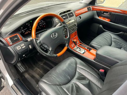 Used 2005 Lexus LS 430 image 41